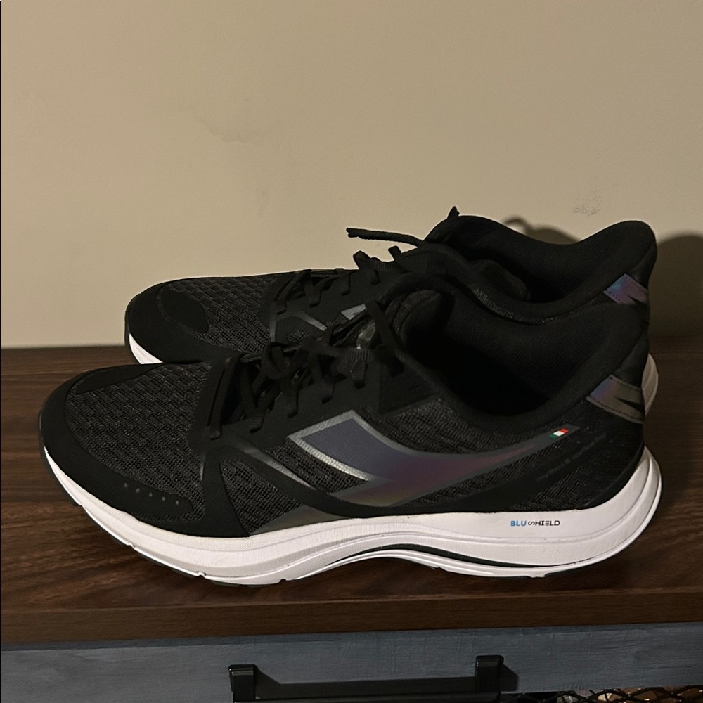 DIADORA MYTHOS 8 VORTICE BLUESHIELD Running Shoes~SIZE 13